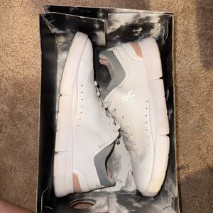 On Running Women's Sneakers - White and Gray